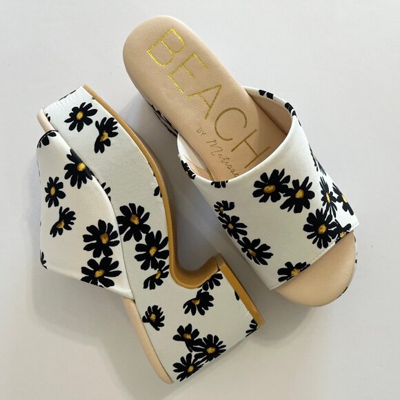 Floral Platform Women's Shoes - Picture 2 of 15